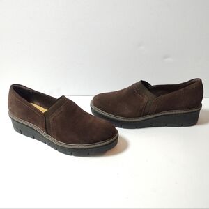 Clarks Airabell Mid Brown Wedge Slip-on Shoes Suede Leather Size 8.5